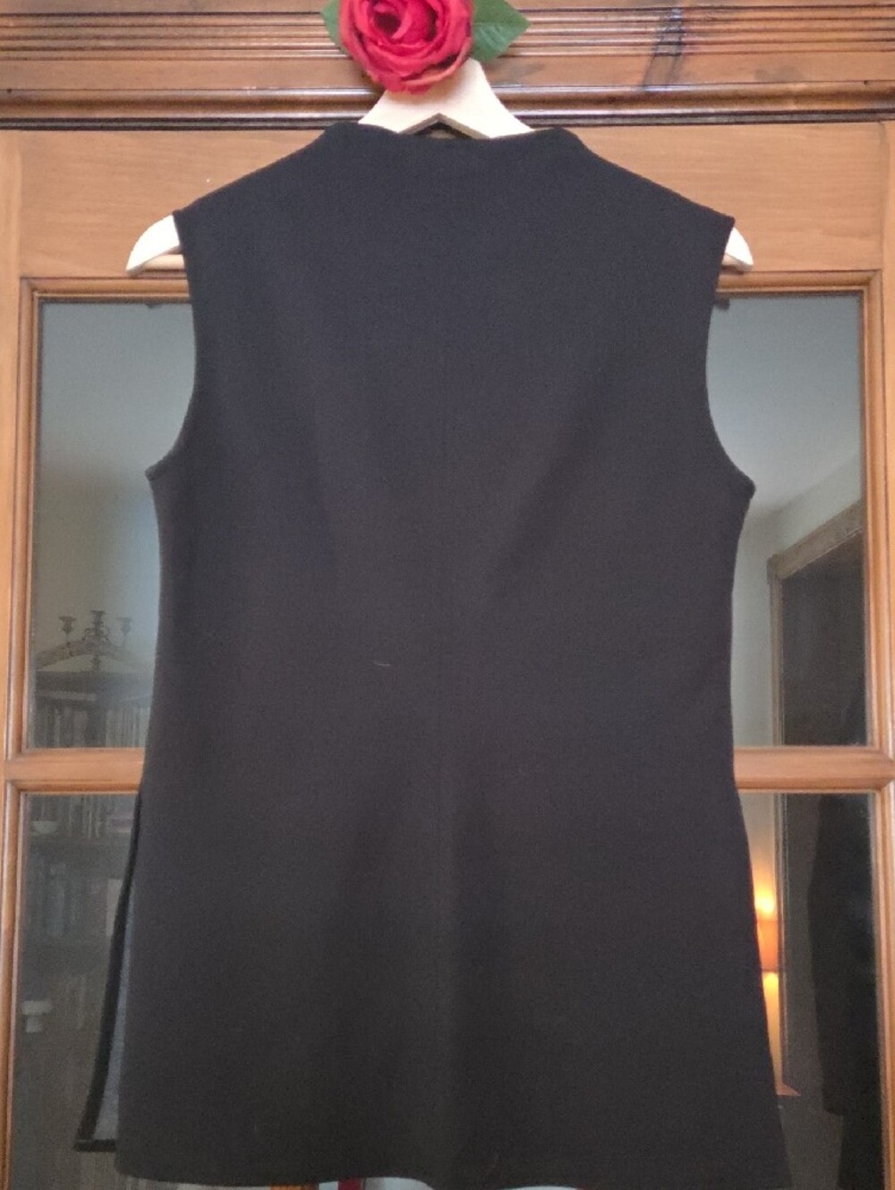 Tara Rivas - Structured Sleeveless Reversible Mockneck Shell Top Size S - Picture 5 of 9